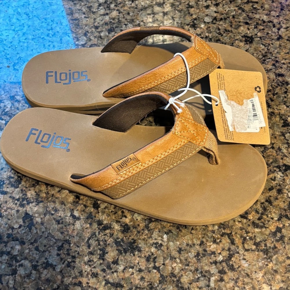 Flojos Kids Flip Flop Sandals Brown Tan Faux Leather Beach Shoes size 3 NWT